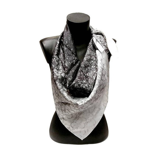 carres-90cm-godinho-forever-immigrant-immigrant-pour-toujours