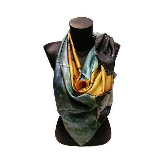 carres-90cm-modigliani-la-jeune-femme-au-col-marin