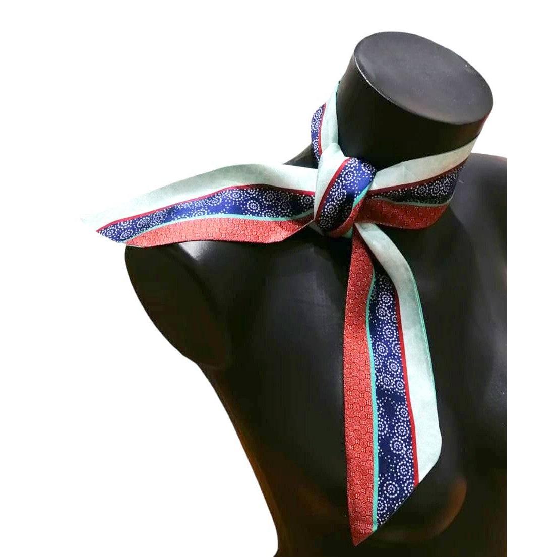 tours-de-cou-silky-kimono-bleu-2